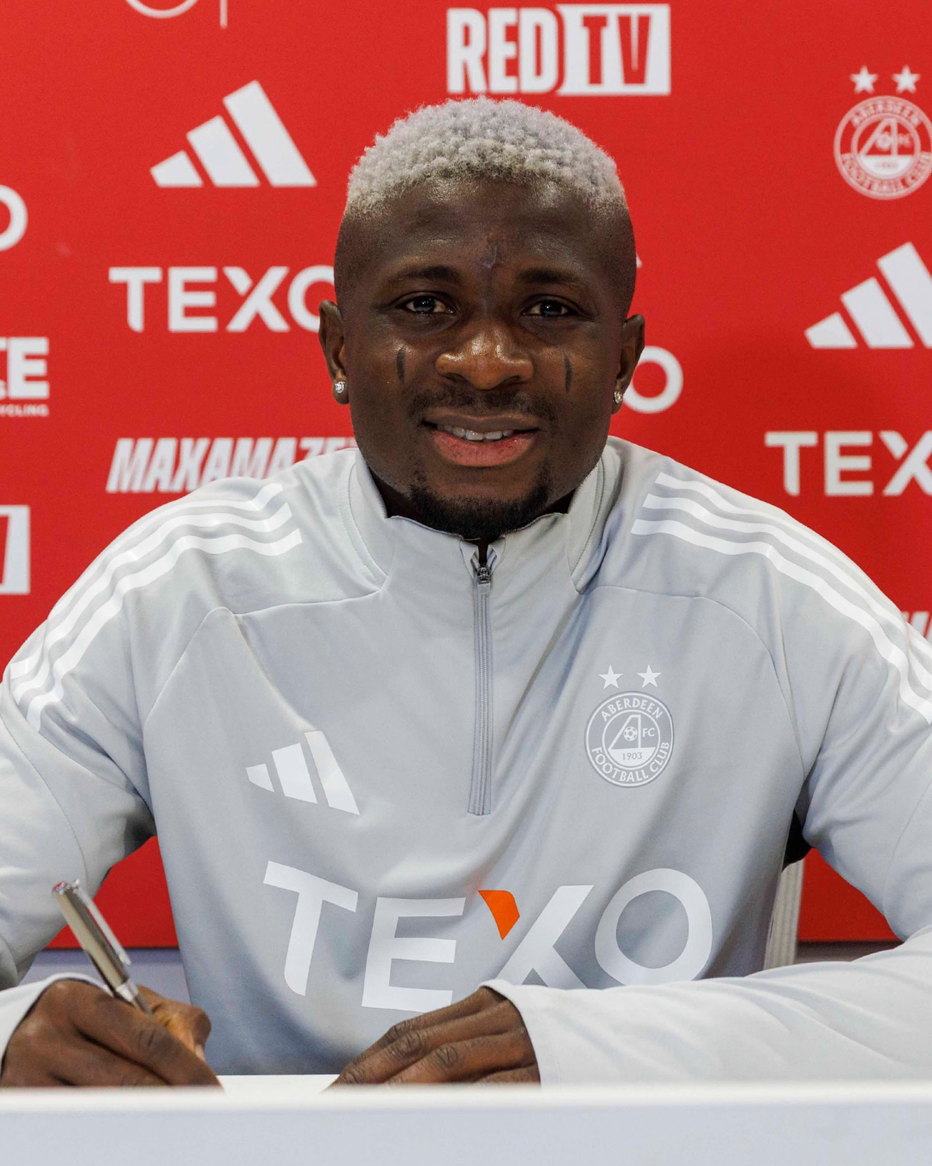 'I'm an aggressive player' - Former Nigeria U20 international says after joining Aberdeen